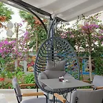 Kroi Otel 3*