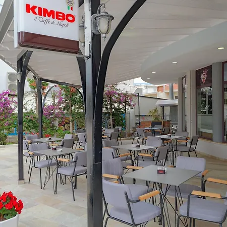 Kroi Hotel 3*