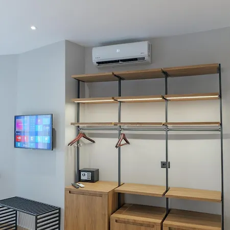 Hotel Kroi 3*