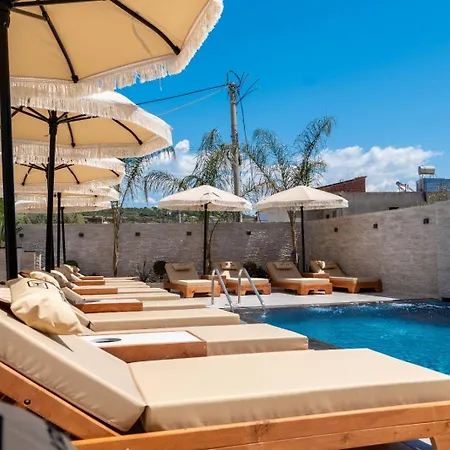 Kroi Hotel
