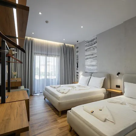 Kroi Hotel 3*